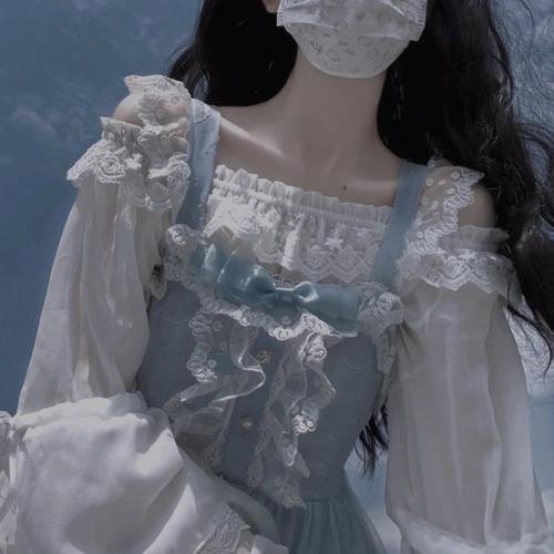 万花嬉春 海报
